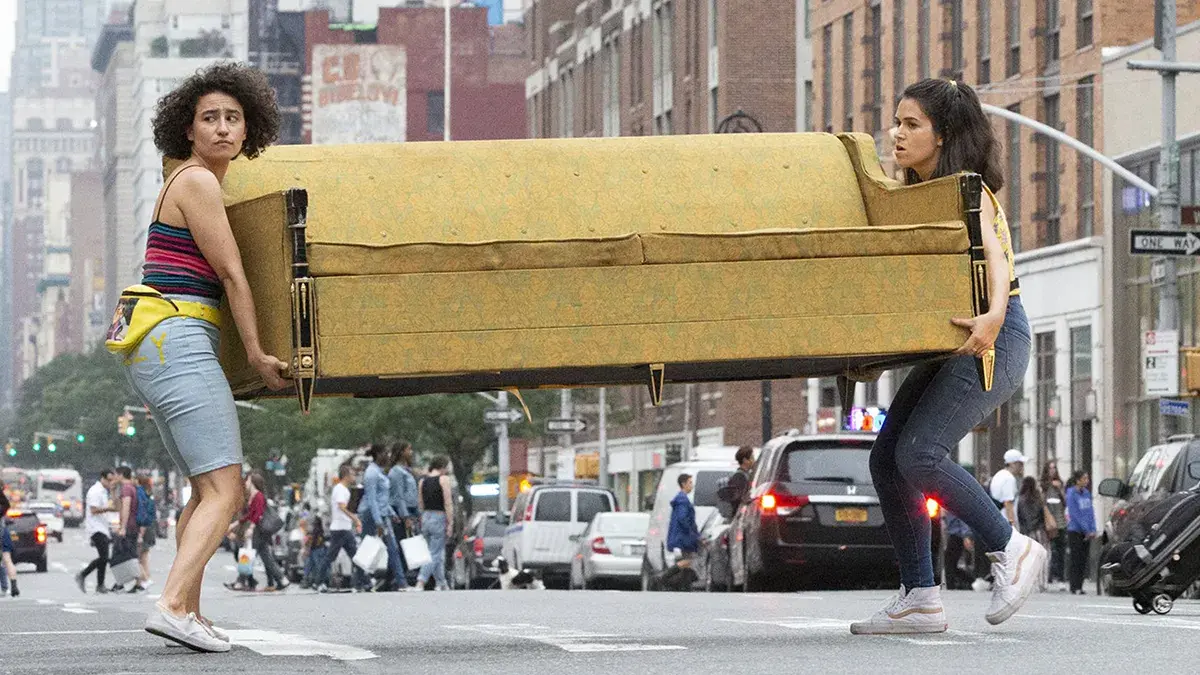 Ilana Glazer and Abbi Jacobson in Broad City.