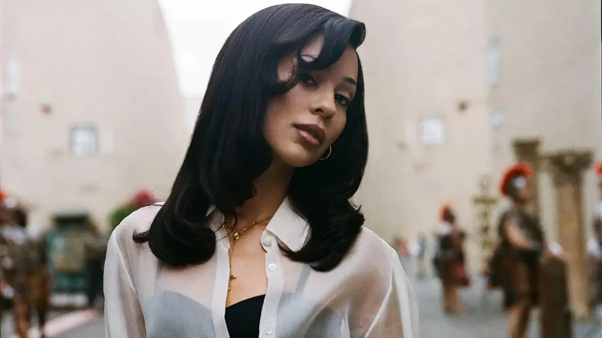 Alexa Demie stars in Euphoria as Maddy Perez.