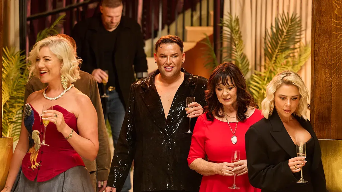 Stream Celebs Go Dating series 15 in Apps > Channel 4.