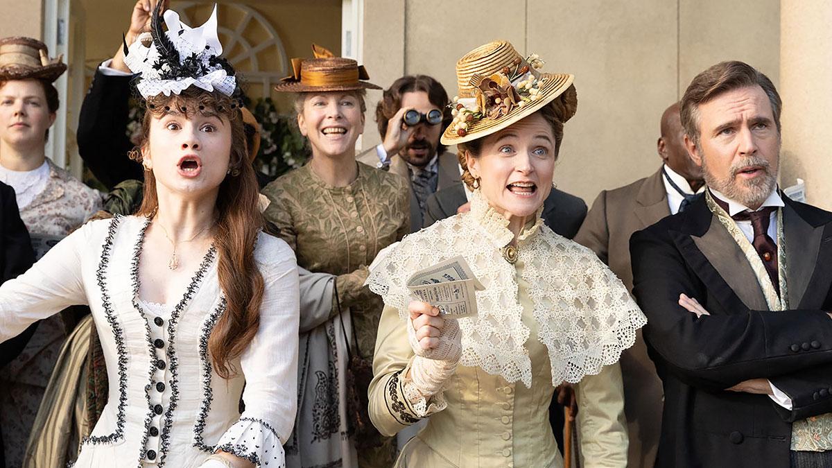 Justine Moore, Naomi Frederick and Jack Davenport in The Forsytes.