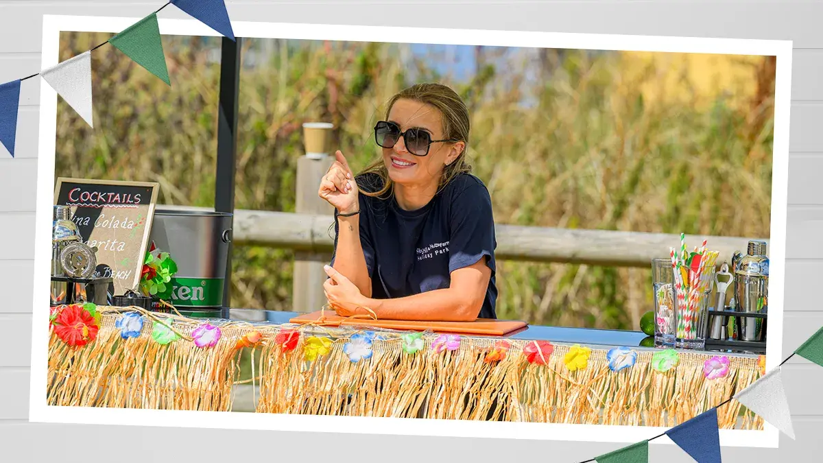 Dani Dyer stars alongsider her father in The Dyers’ Caravan Park.