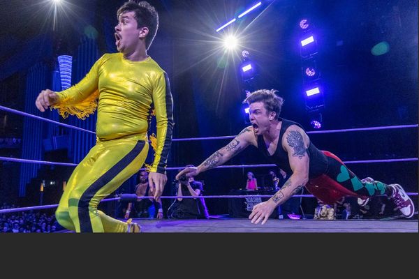 Clash Of The Comics on U&Dave.