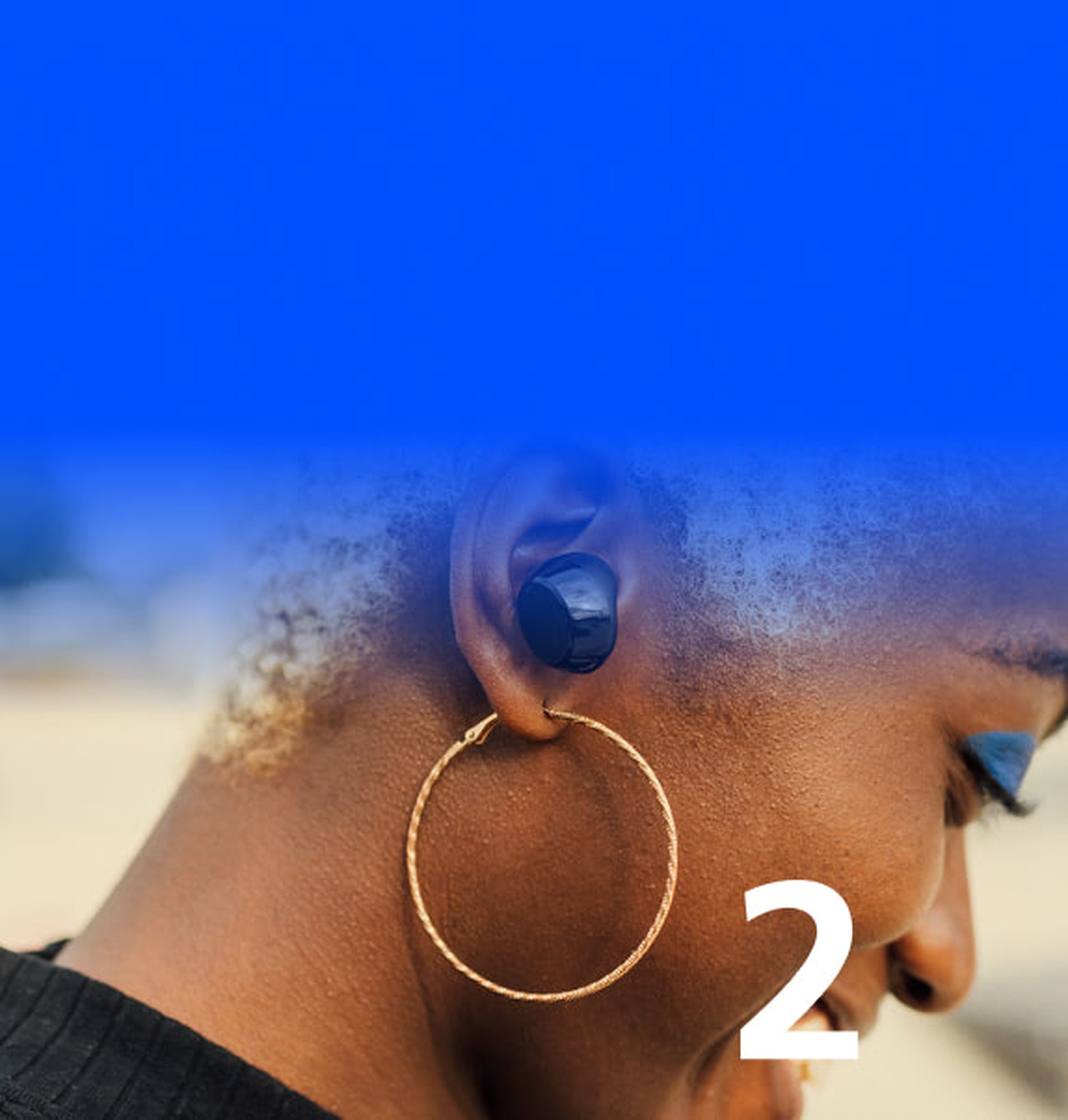 Why O2 lady with earring