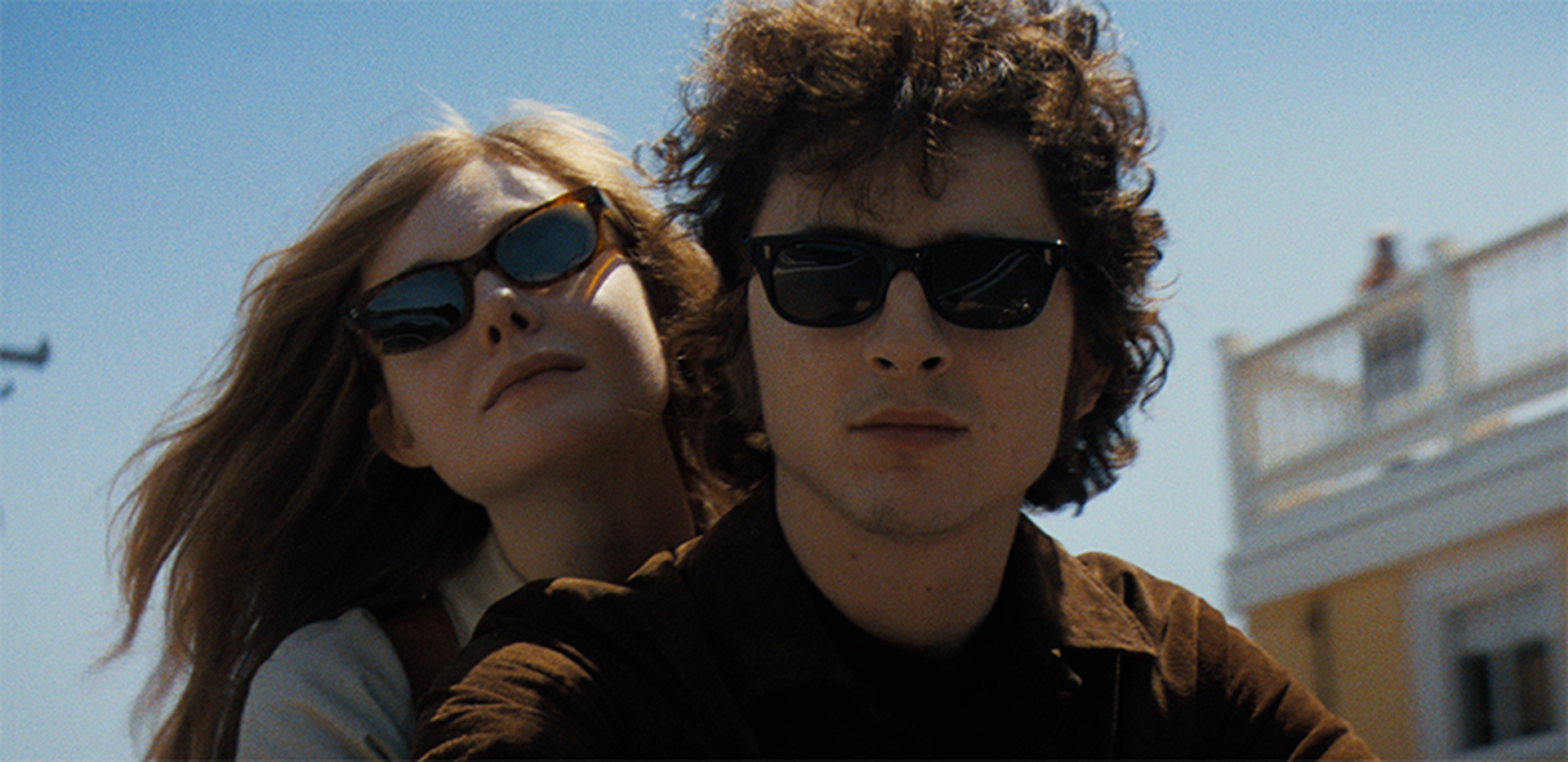 A couple with sunglasses